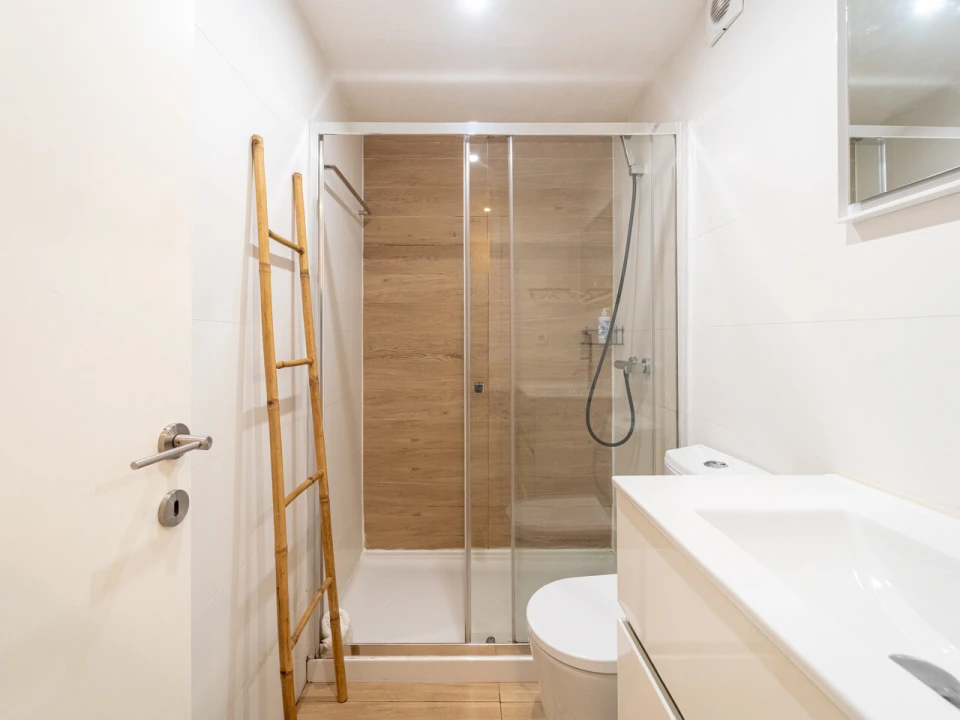 Apartamento T1 para Venda em Cedofeita, Santo Ildefonso, Sé, Miragaia, São Nicolau e Vitória Foto 16
