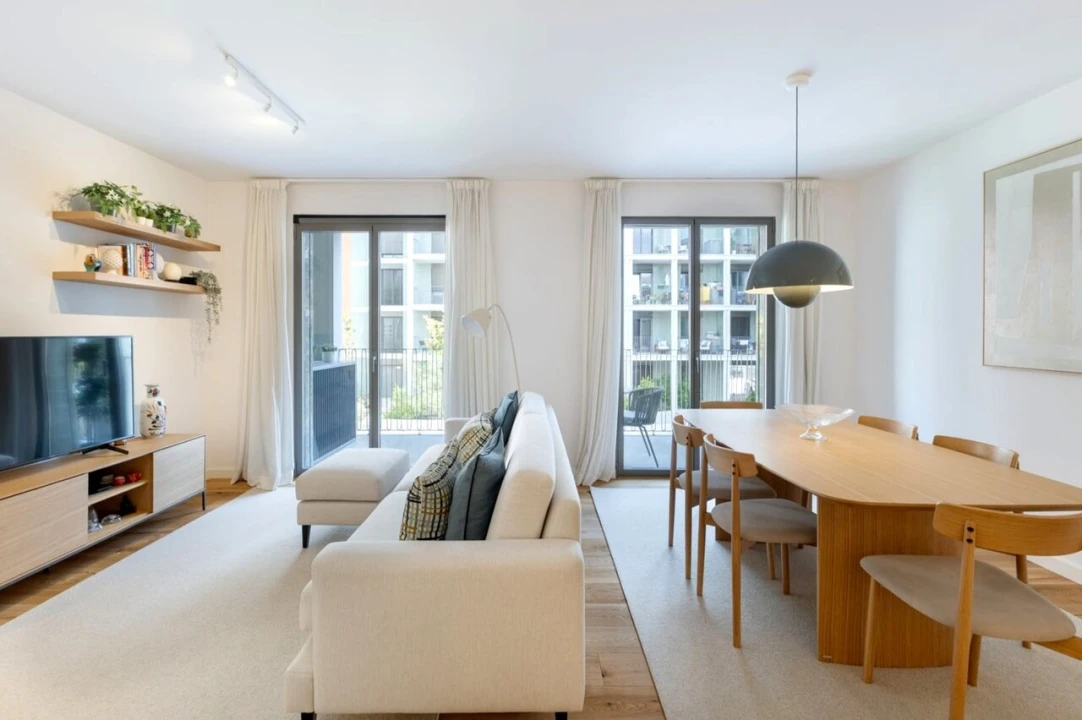 Apartamento T2 para Venda em Algés, Linda-A-Velha e Cruz Quebrada-Dafundo Foto 5
