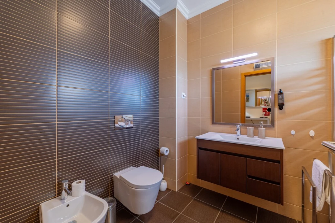 Apartamento T1 para Venda em Albufeira e Olhos de Água Foto 9