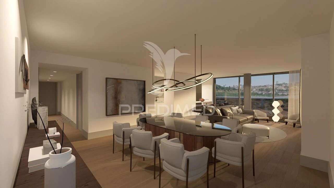 Apartamento T4 para Venda em Oliveira do Douro Foto 1