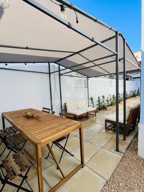 Negócio para Venda em Costa da Caparica