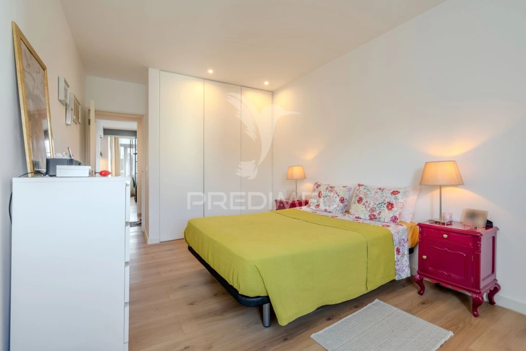 Apartamento T2 para Venda em Carnaxide e Queijas Foto 17