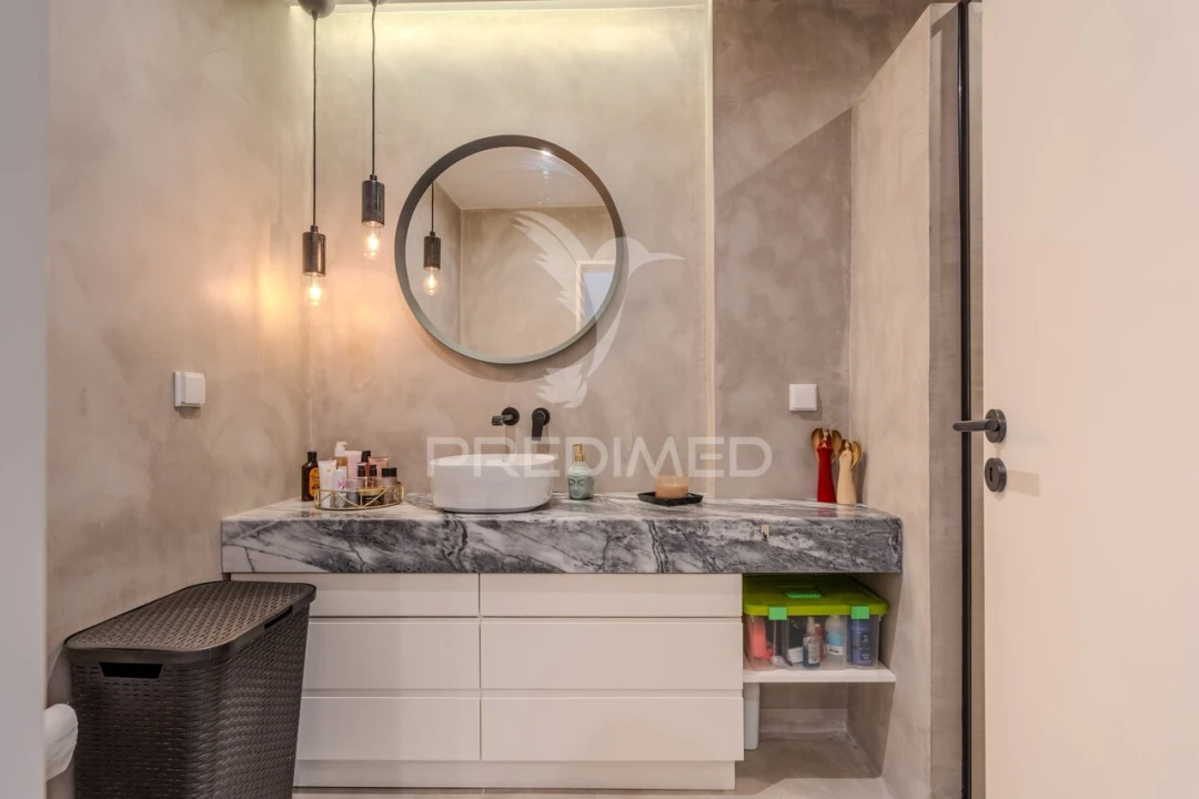 Apartamento T2 para Venda em Carnaxide e Queijas Foto 26