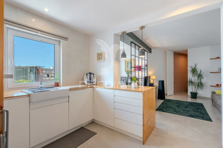 Apartamento T2 para Venda em Carnaxide e Queijas Foto 11