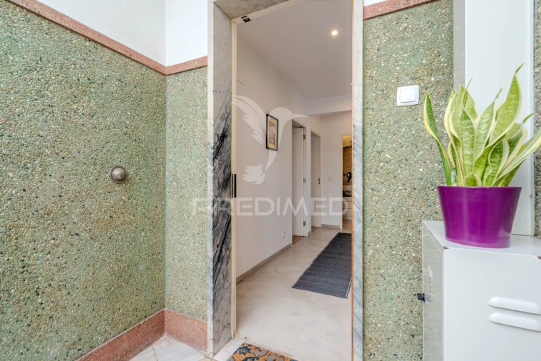 Apartamento T2 para Venda em Carnaxide e Queijas Foto 29