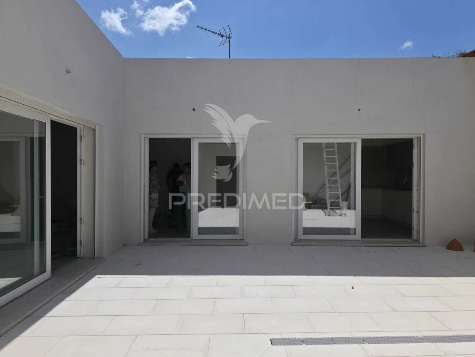 Moradia T3 para Venda em Rio Maior Foto 2