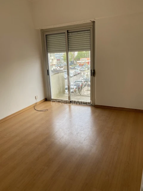 Apartamento T2 para Venda em Mina de Água
