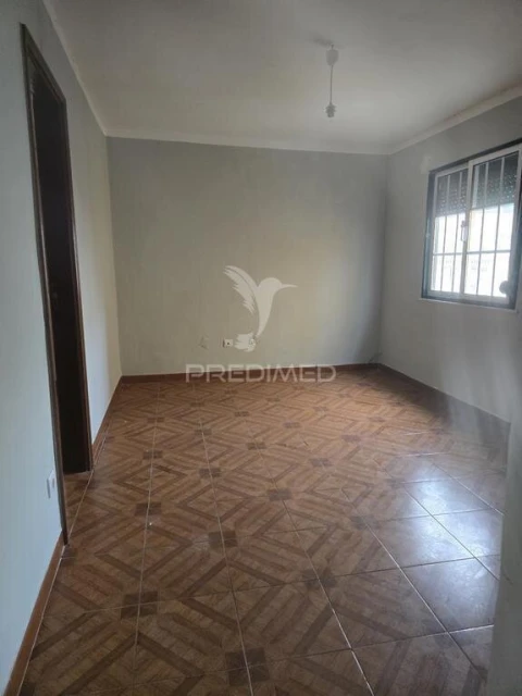 Moradia T9 para Venda em São Martinho do Bispo e Ribeira de Frades