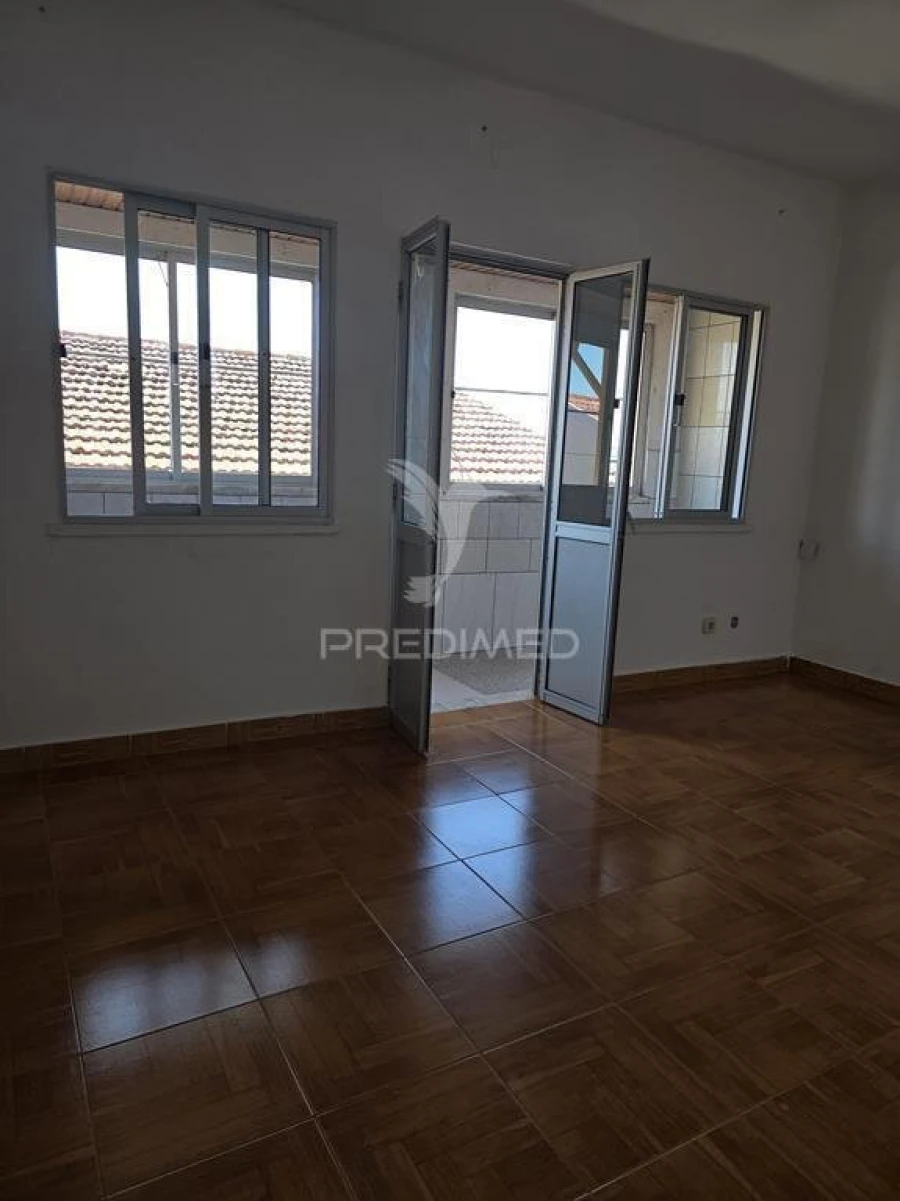 Moradia T9 para Venda em São Martinho do Bispo e Ribeira de Frades Foto 3