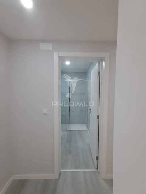Apartamento T2 para Venda em Corroios