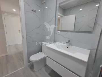 Apartamento T2 para Venda em Corroios