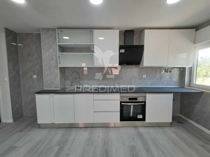 Apartamento T2 para Venda em Corroios Foto 3