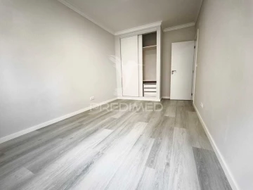 Apartamento T2 para Venda em Corroios