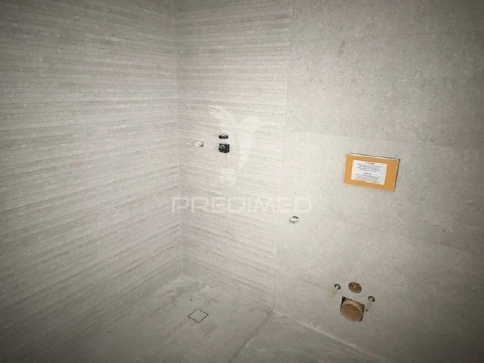 Apartamento T1 para Venda em São Vitor (Braga) Foto 19