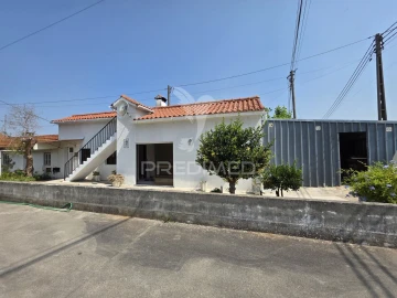 Moradia T1 para Venda em Batalha