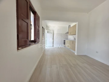 Moradia T1 para Venda em Batalha