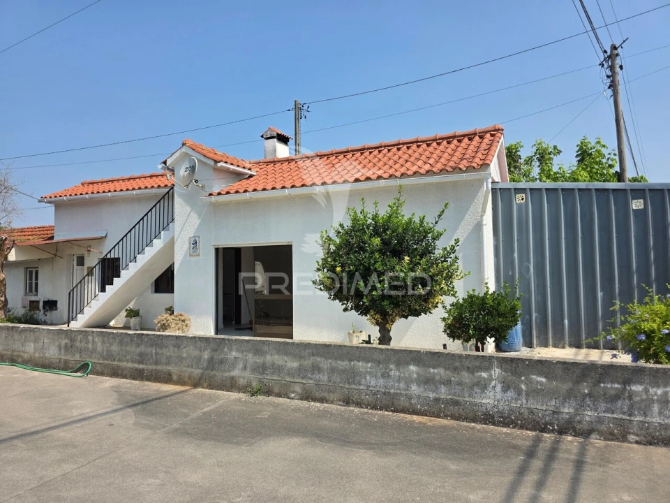 Moradia T1 para Venda em Batalha Foto 2