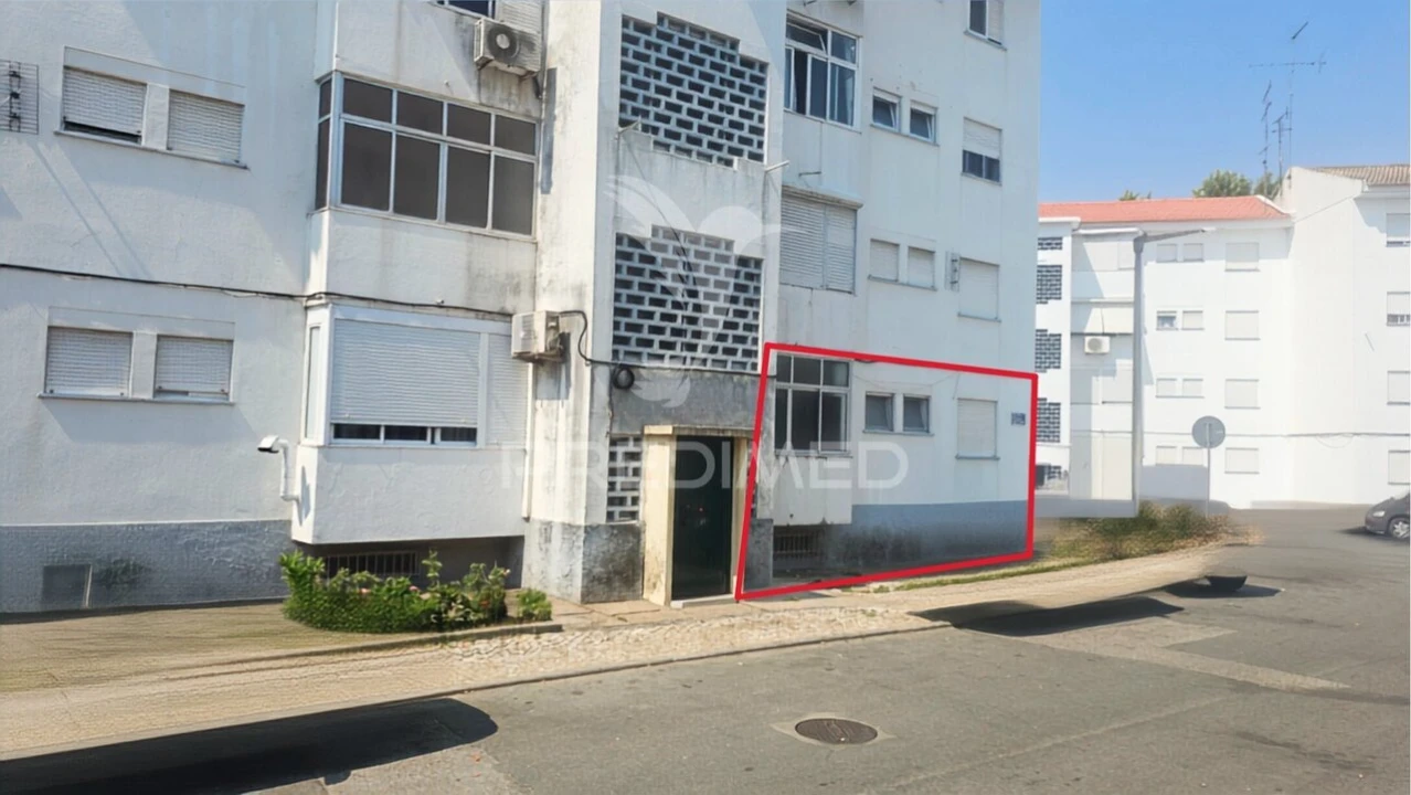 Apartamento T3 para Venda em Sé e São Lourenço Foto 1