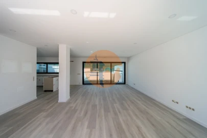 Moradia T3 para Venda em Montenegro