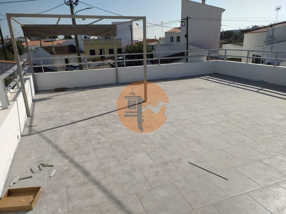 Moradia T2 para Venda em Azinhal Foto 4
