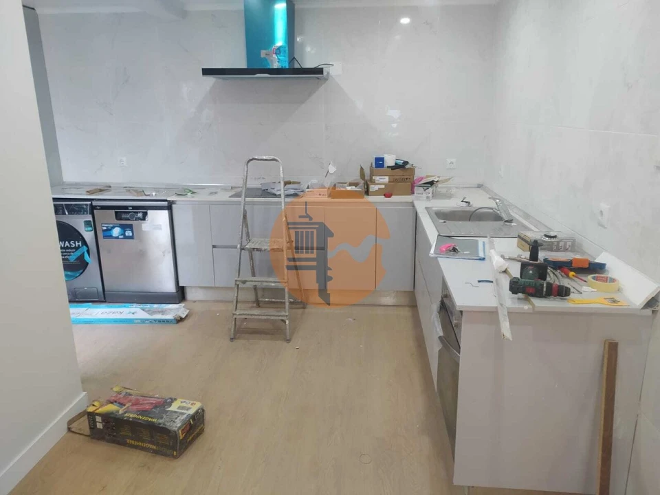 Moradia T2 para Venda em Azinhal Foto 13