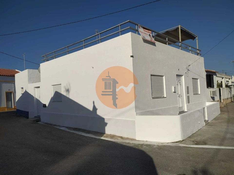 Moradia T2 para Venda em Azinhal Foto 2