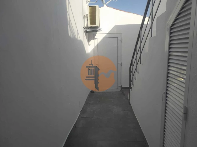 Moradia T2 para Venda em Azinhal Foto 9