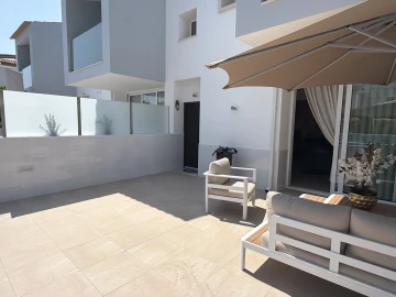 Moradia T4 para Venda em Albufeira e Olhos de Água
