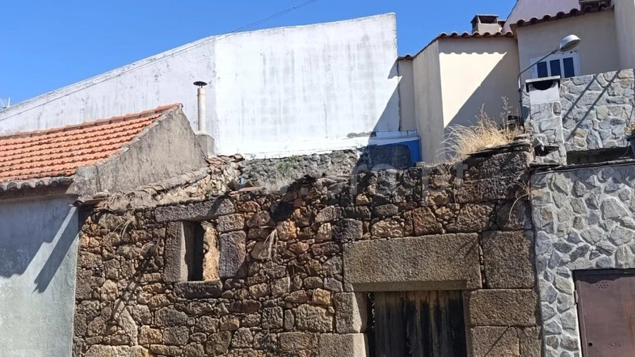 Moradia T1 para Venda em Fatela