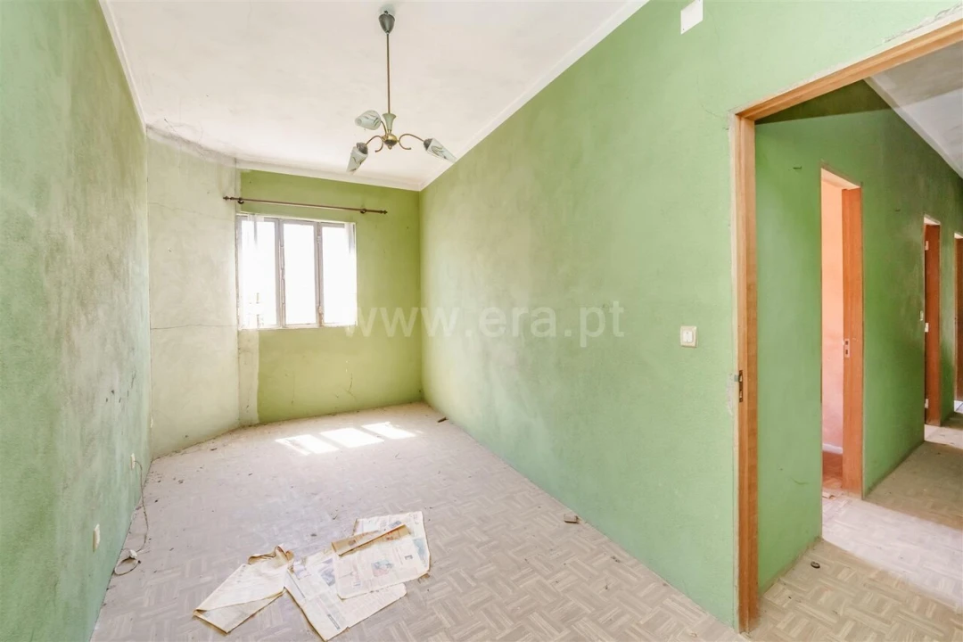 Moradia T4 para Venda em Três Povos Foto 9