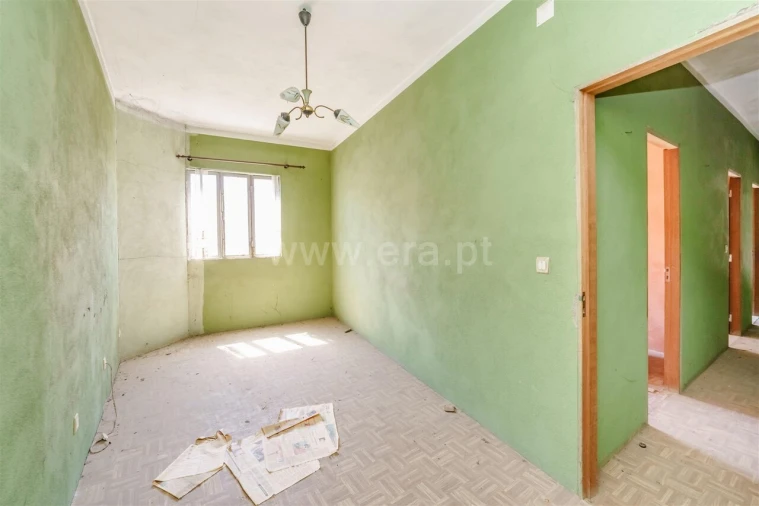 Moradia T4 para Venda em Três Povos Foto 9