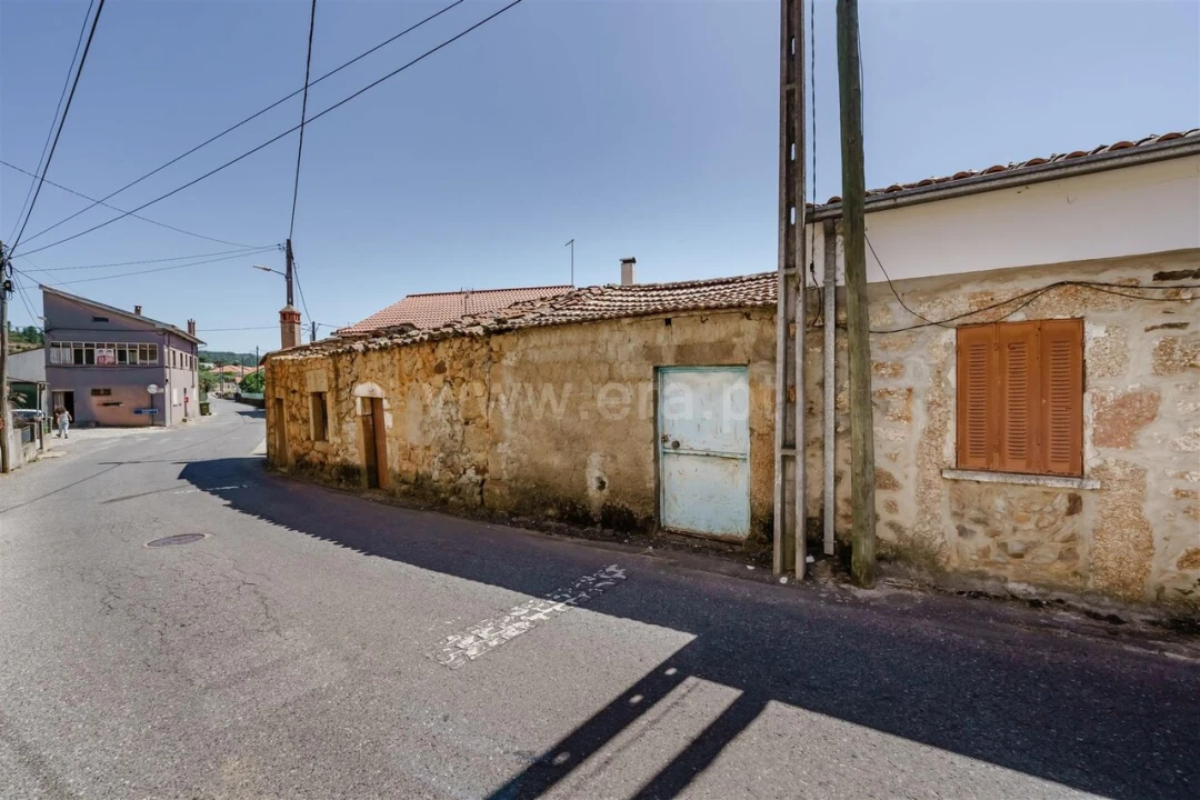 Moradia T4 para Venda em Três Povos Foto 19