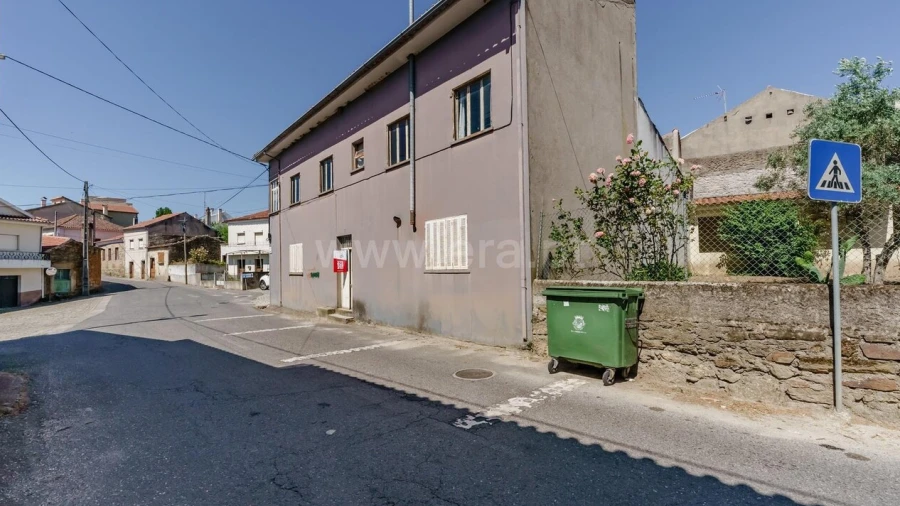 Moradia T4 para Venda em Três Povos