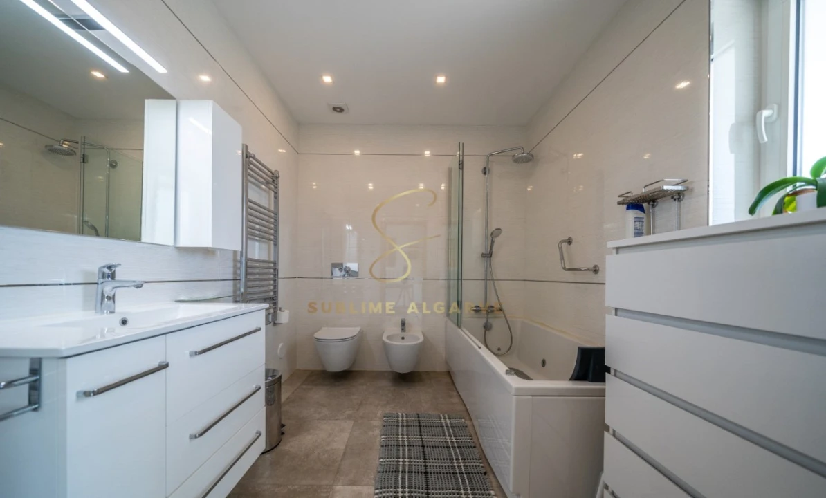 Apartamento T4 para Venda em Lagos (São Sebastião e Santa Maria) Foto 19