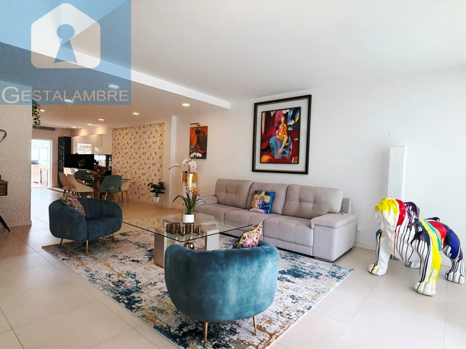 Moradia T4 para Venda em Albufeira e Olhos de Água Foto 11