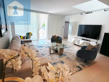 Moradia T4 para Venda em Albufeira e Olhos de Água