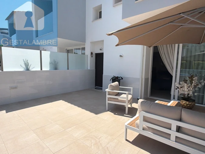 Moradia T4 para Venda em Albufeira e Olhos de Água Foto 4