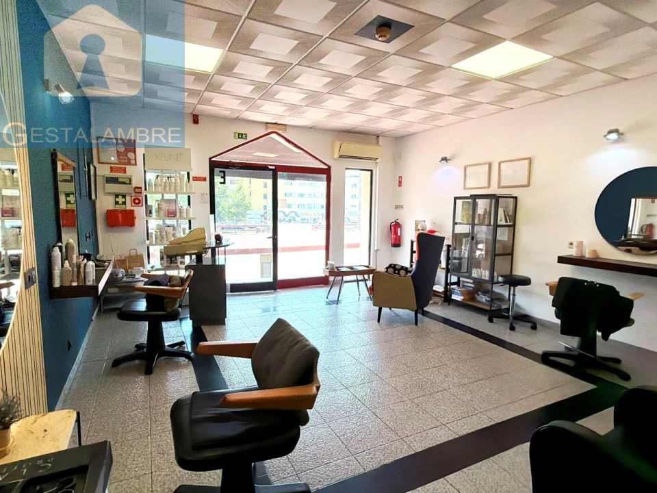 Loja para Venda em Albufeira e Olhos de Água Foto 5