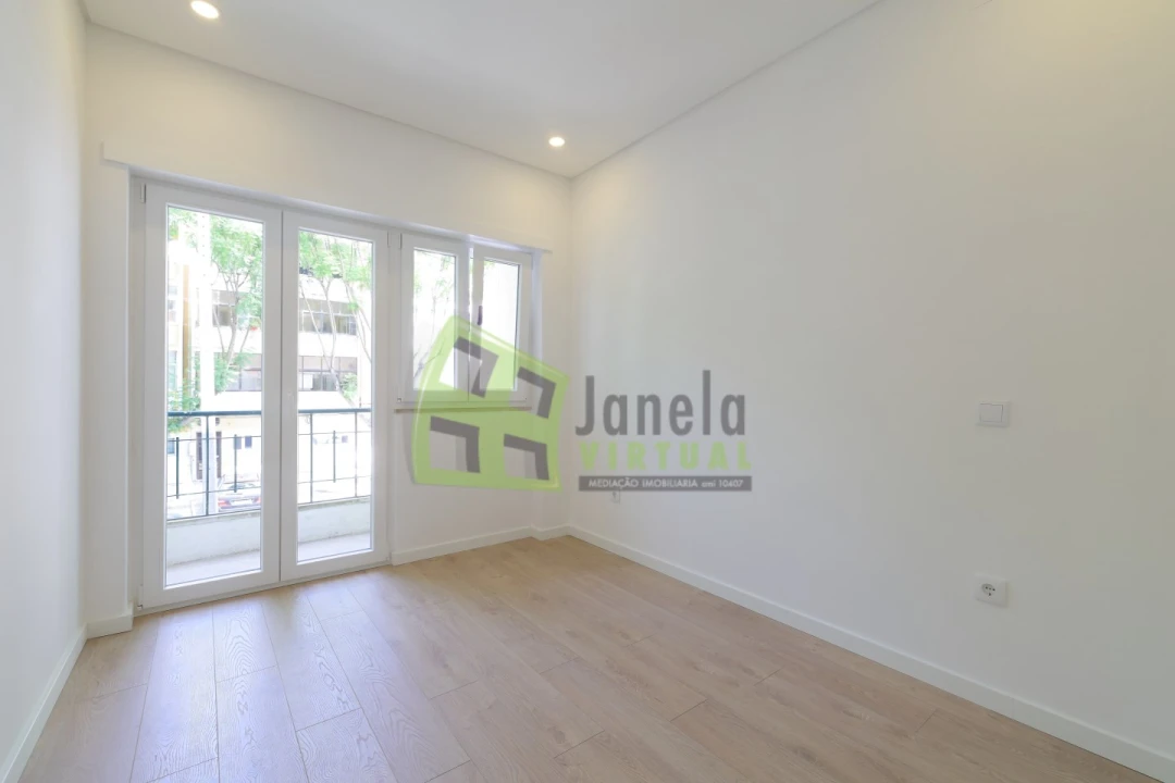 Apartamento T2 para Venda em Alto do Seixalinho, Santo André e Verderena Foto 6
