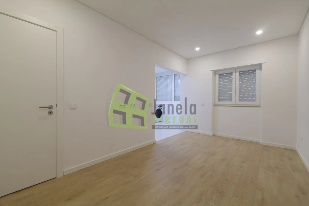 Apartamento T2 para Venda em Alto do Seixalinho, Santo André e Verderena Foto 15