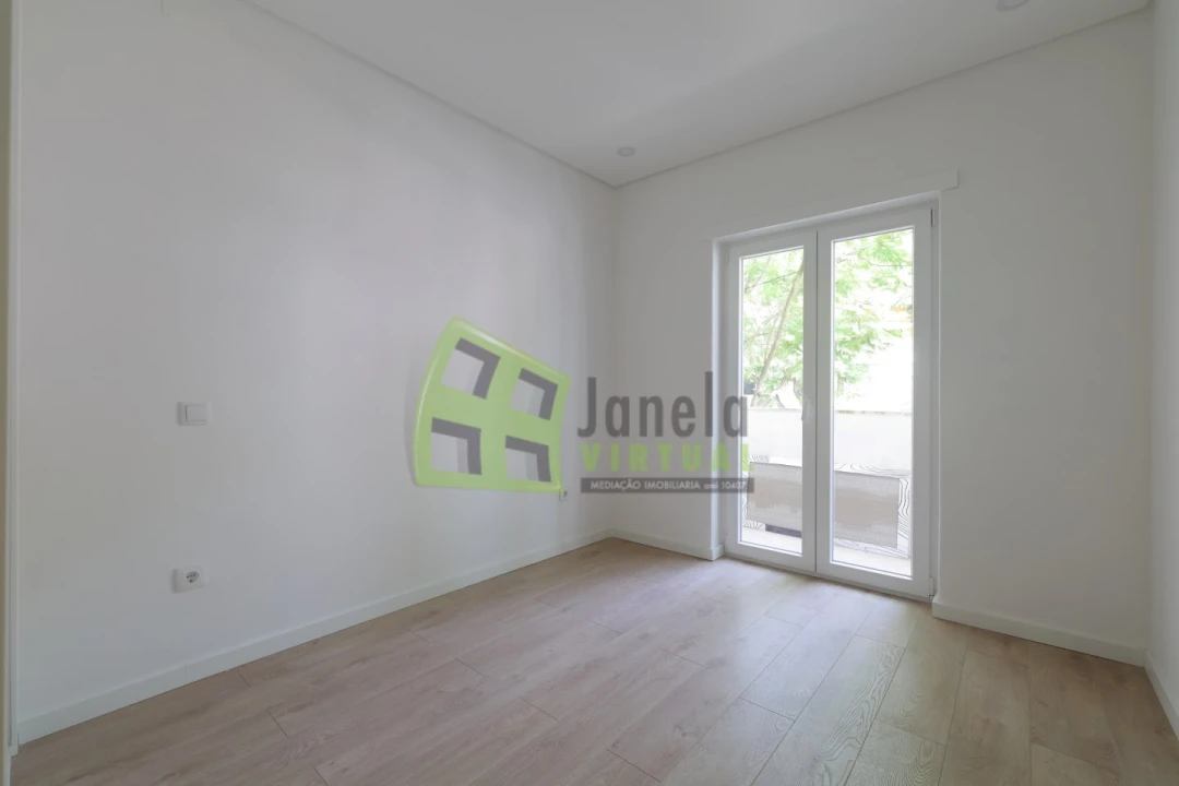 Apartamento T2 para Venda em Alto do Seixalinho, Santo André e Verderena Foto 19