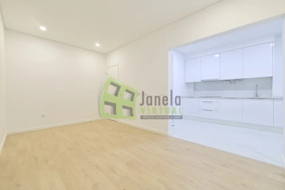 Apartamento T2 para Venda em Alto do Seixalinho, Santo André e Verderena
