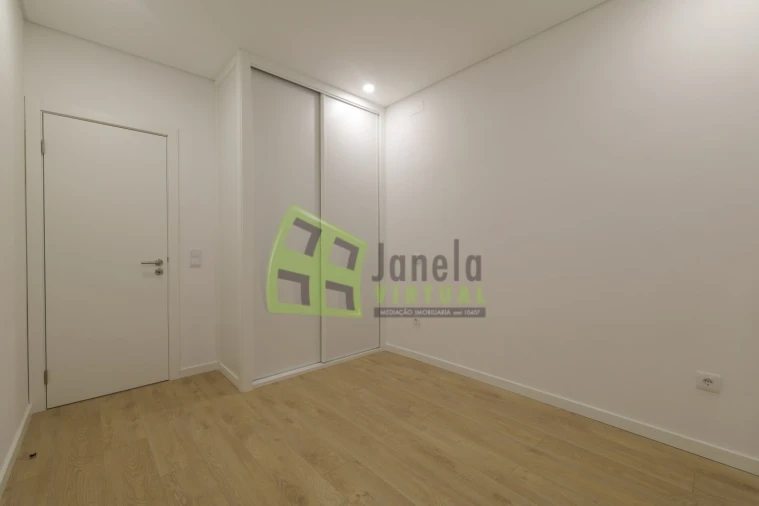 Apartamento T2 para Venda em Alto do Seixalinho, Santo André e Verderena Foto 4
