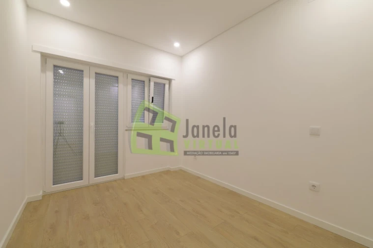 Apartamento T2 para Venda em Alto do Seixalinho, Santo André e Verderena Foto 21