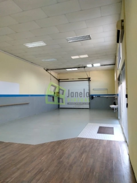 Armazém para Arrendamento em Quinta do Anjo