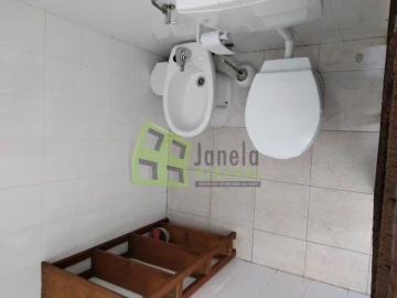 Armazém para Arrendamento em Quinta do Anjo