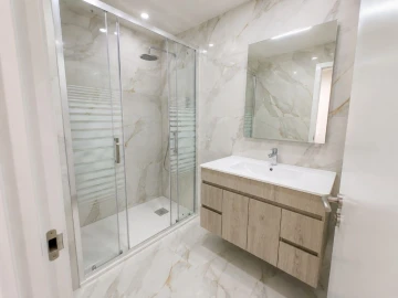 Apartamento T3 para Venda em Baixa da Banheira e Vale da Amoreira