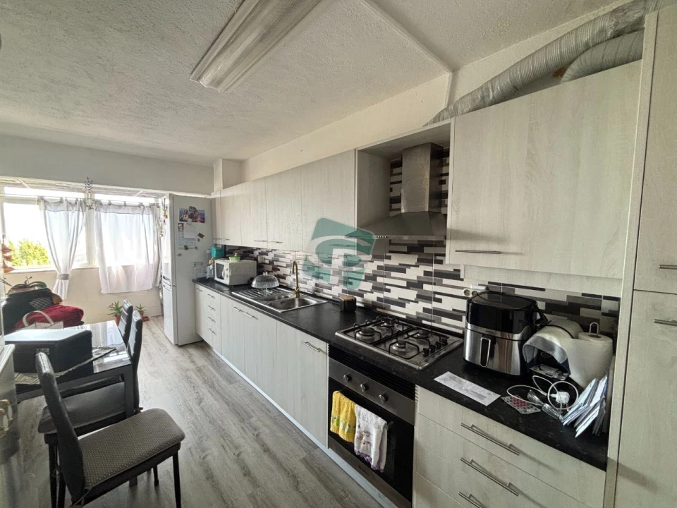 Apartamento T3 para Venda em Massamá e Monte Abraão Foto 1