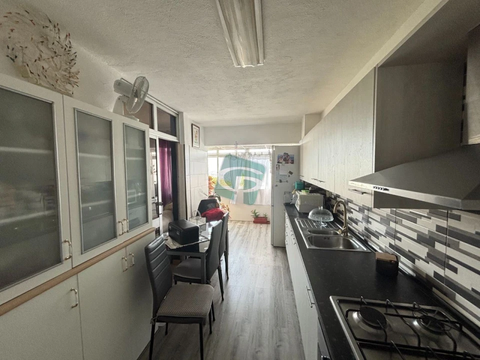 Apartamento T3 para Venda em Massamá e Monte Abraão Foto 2