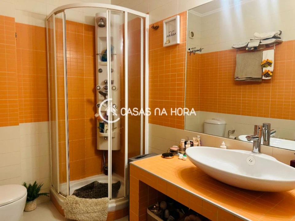 Apartamento T3 para Venda em Santa Iria de Azoia, São João da Talha e Bobadela Foto 12
